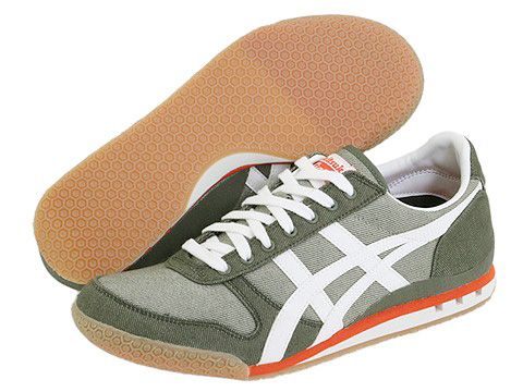 versatile sneaker color